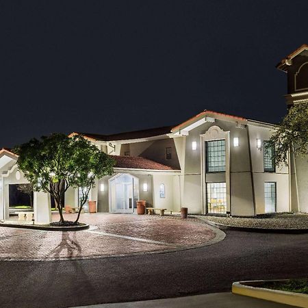 La Quinta Inn By Wyndham San Antonio Lackland Eksteriør bilde