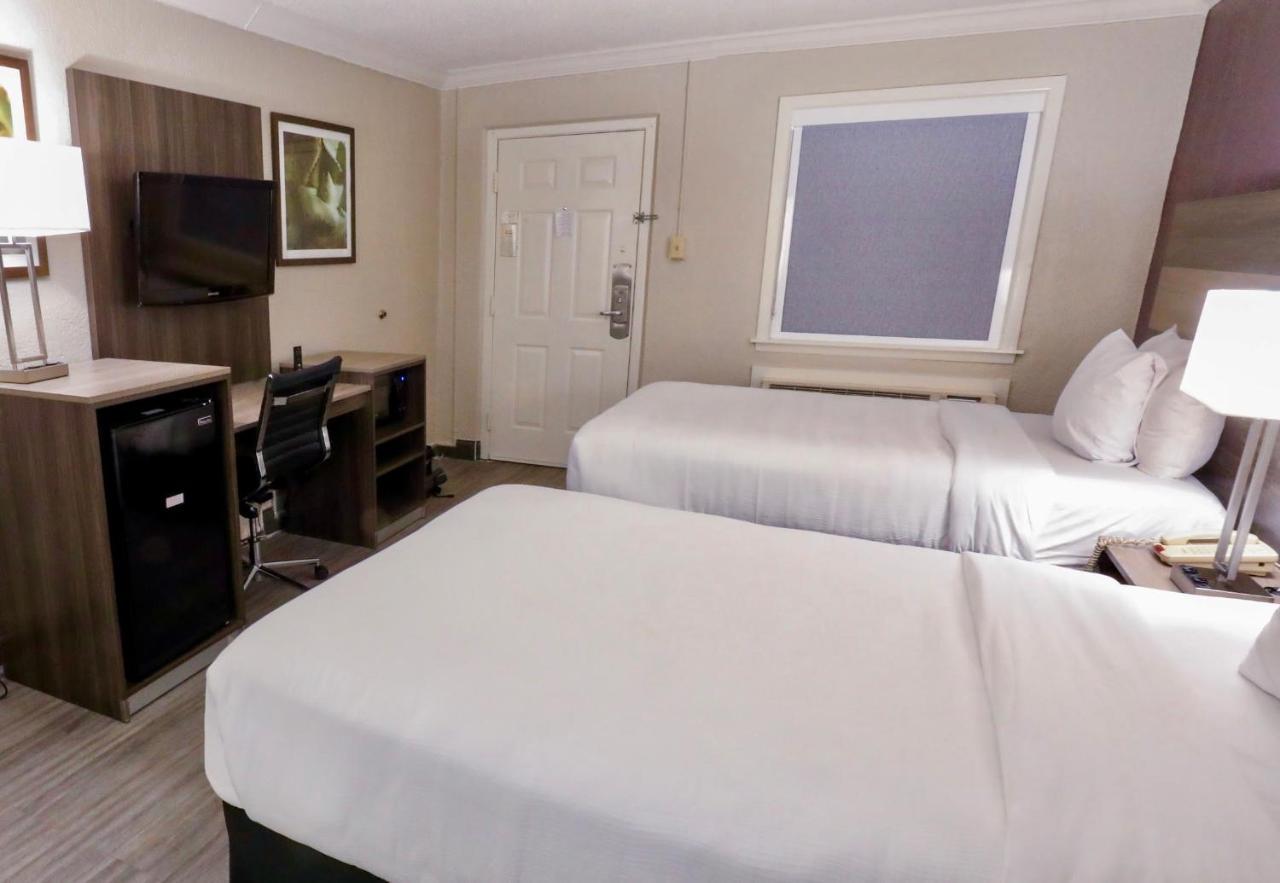 La Quinta Inn By Wyndham San Antonio Lackland Eksteriør bilde