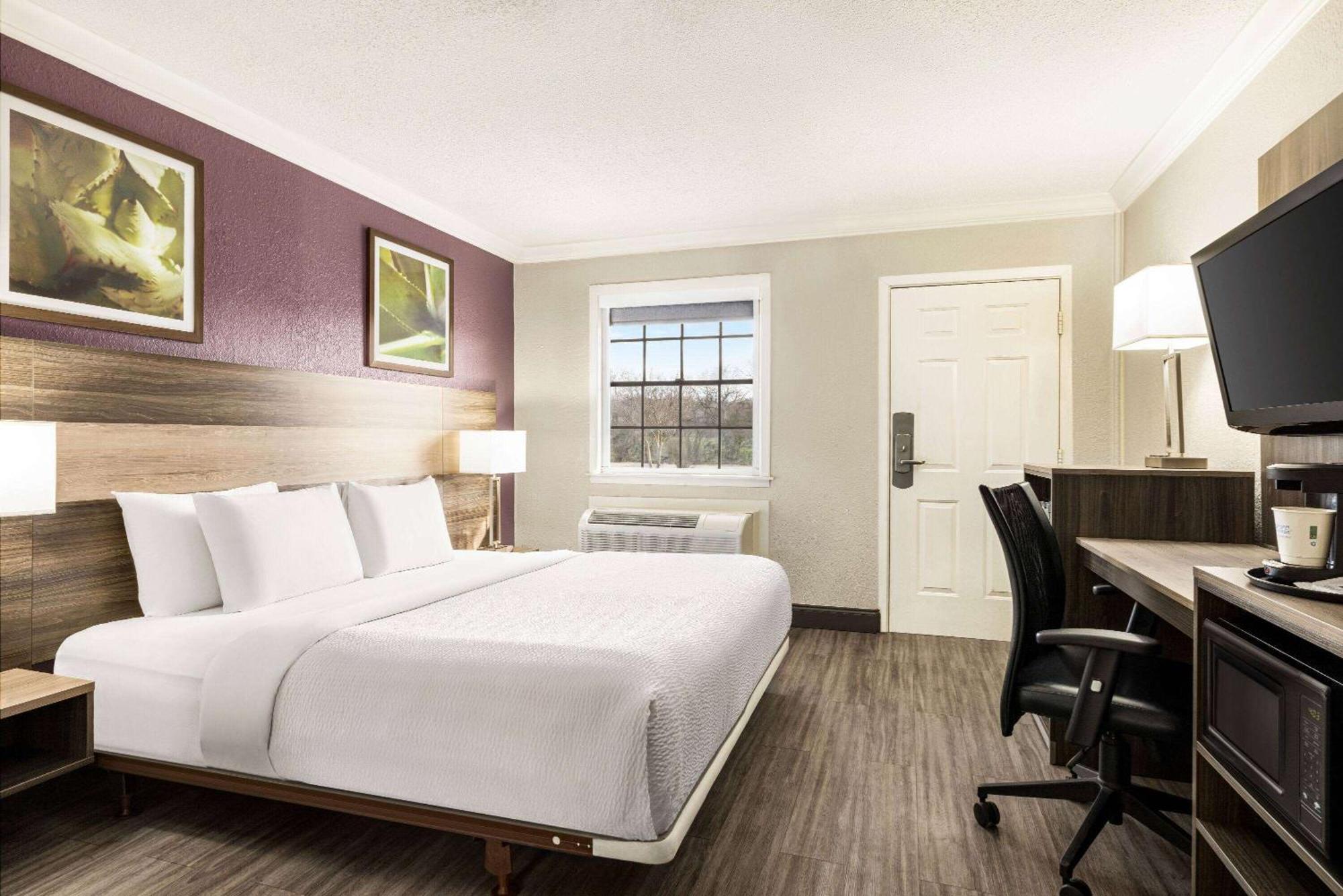 La Quinta Inn By Wyndham San Antonio Lackland Eksteriør bilde
