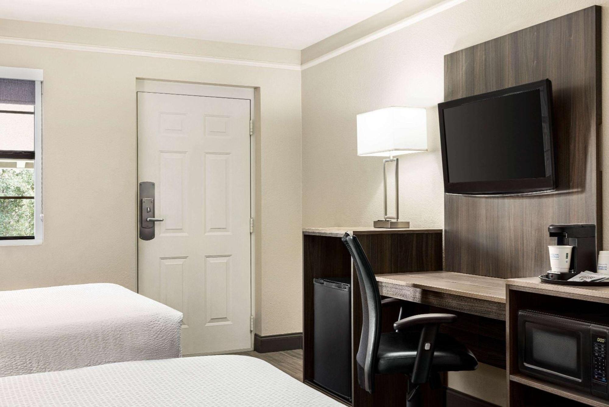 La Quinta Inn By Wyndham San Antonio Lackland Eksteriør bilde