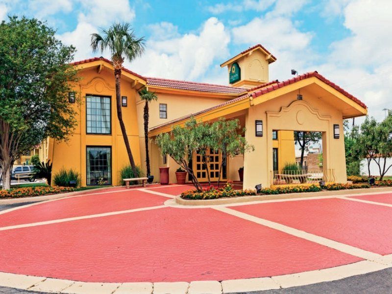 La Quinta Inn By Wyndham San Antonio Lackland Eksteriør bilde